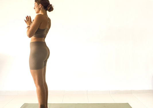 ¿Eres Nuevo en Yoga? Esto es lo que Necesitas Saber